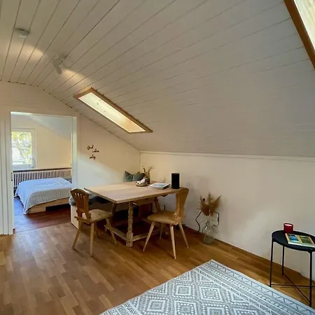 Апартаменты Quiet 2 Garden Loft With Terrace Бад-Тольц