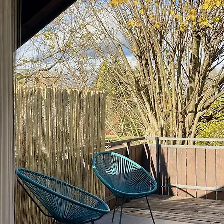 Апартаменты Quiet 2 Garden Loft With Terrace Бад-Тольц